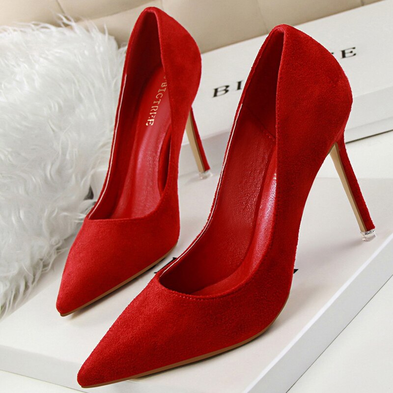 Sianks - Suede Pointed Toe Pumps