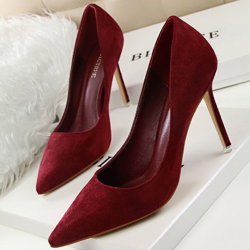 Sianks - Suede Pointed Toe Pumps