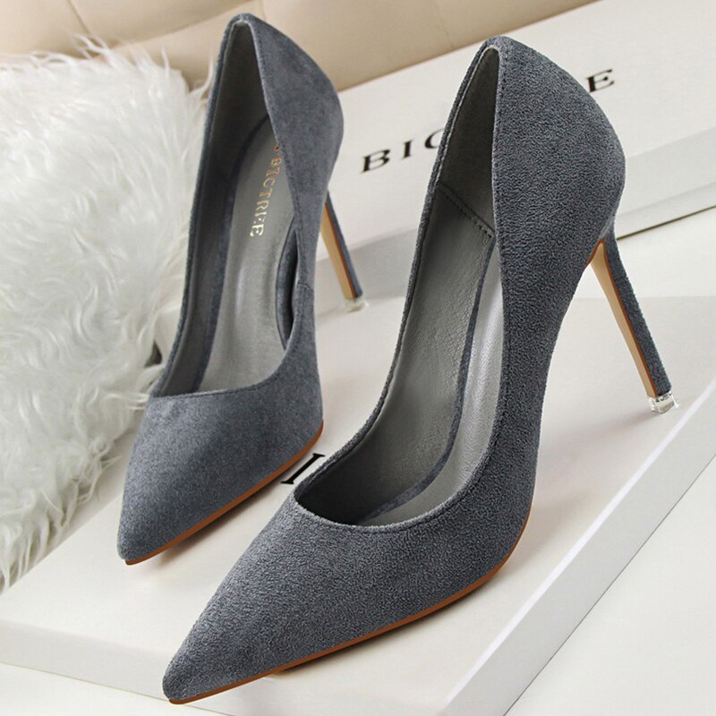 Sianks - Suede Pointed Toe Pumps