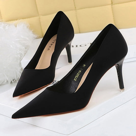 Sianks - Satin Pointed Toe Pumps